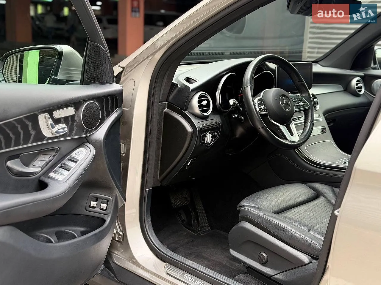 2019 Mercedes-Benz GLC - мініатюра 10