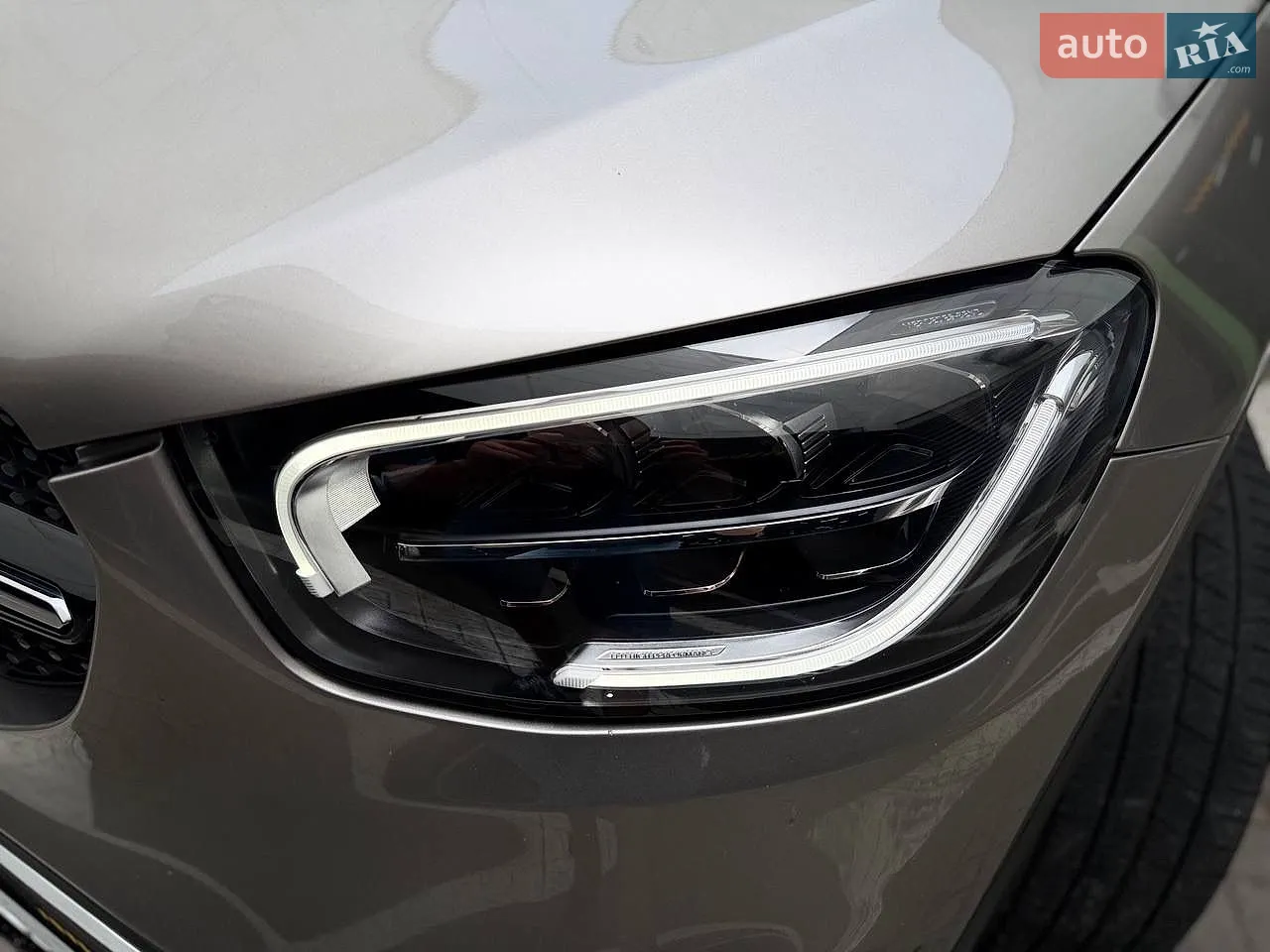 2019 Mercedes-Benz GLC - мініатюра 29