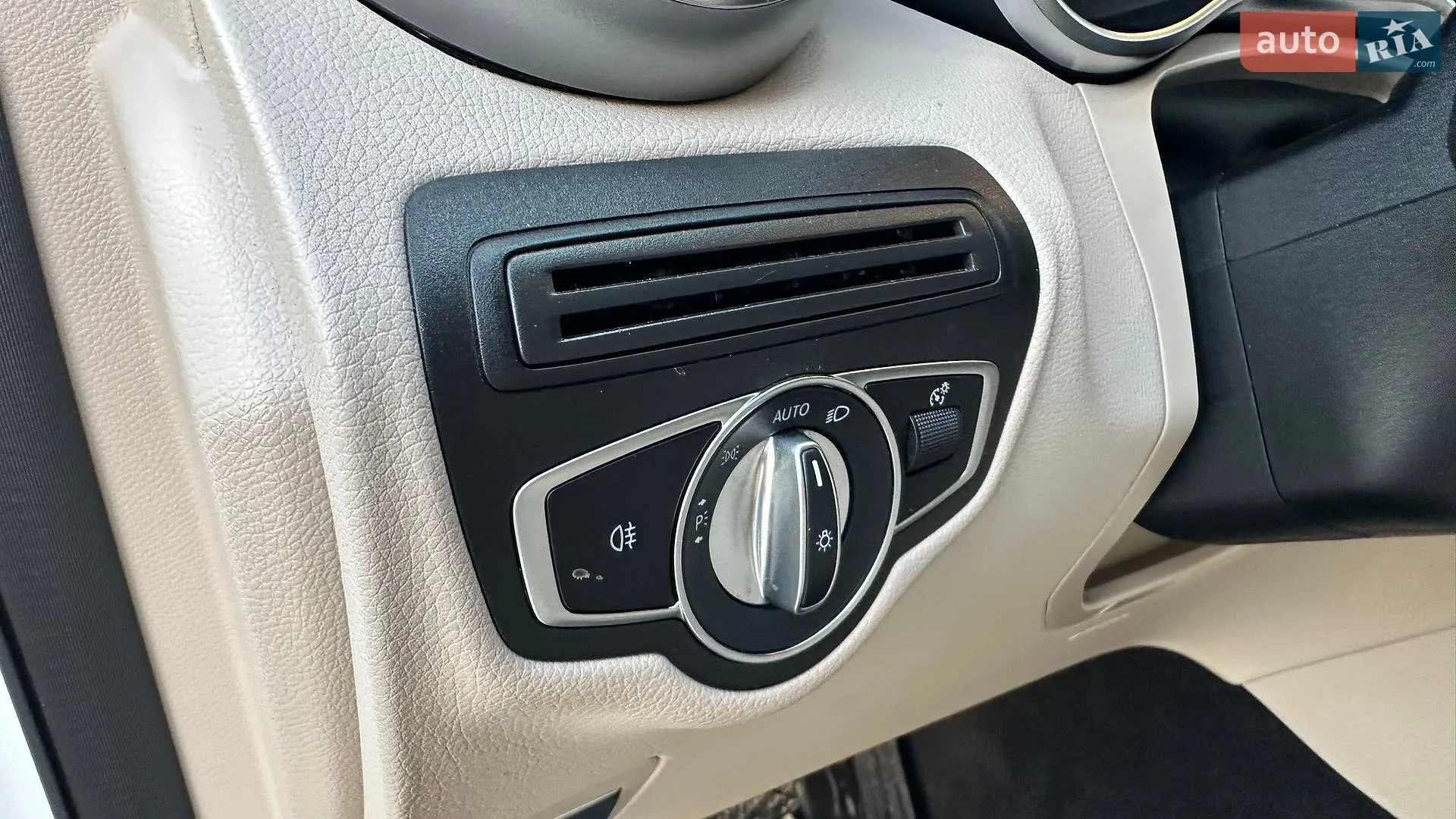 2022 Mercedes-Benz GLC - мініатюра 20