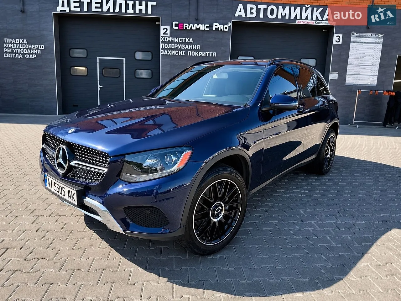 2017 Mercedes-Benz GLC - мініатюра 18