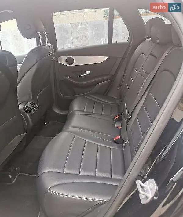 2018 Mercedes-Benz GLC - мініатюра 35
