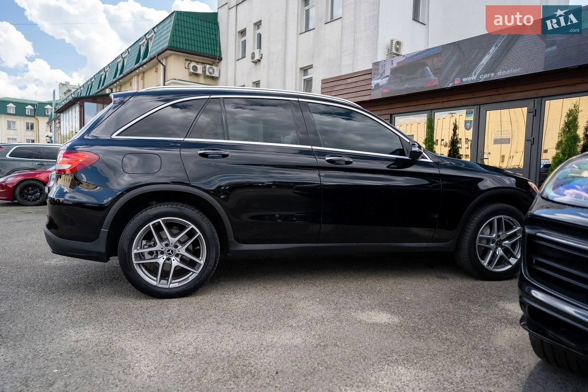 2017 Mercedes-Benz GLC - мініатюра 14