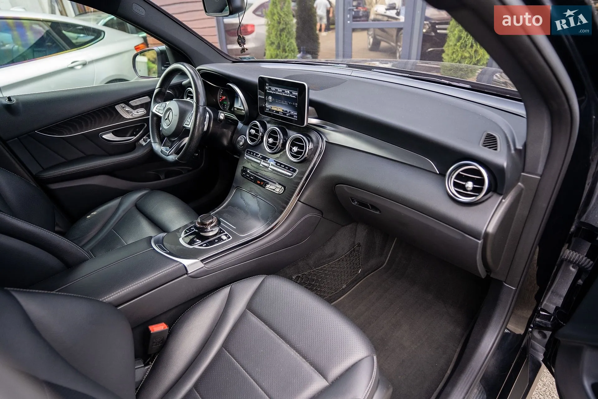 2017 Mercedes-Benz GLC - мініатюра 31