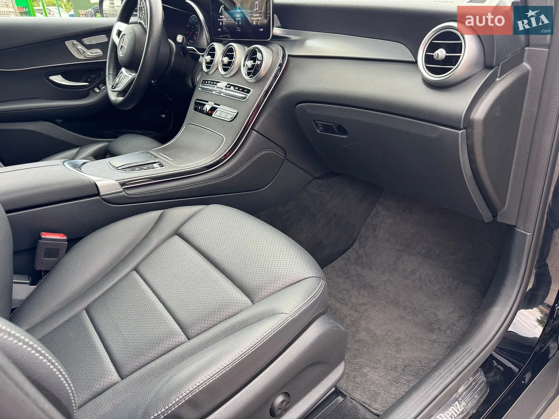 2021 Mercedes-Benz GLC - мініатюра 41