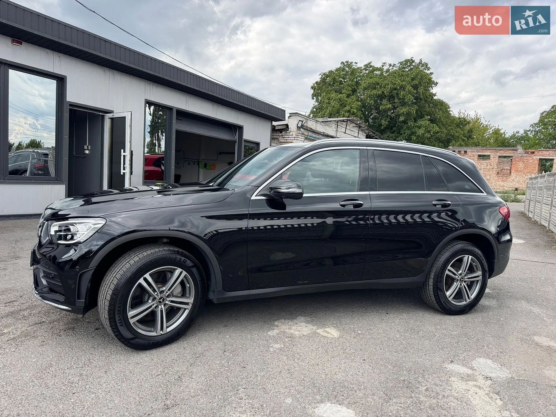 2021 Mercedes-Benz GLC - мініатюра 64