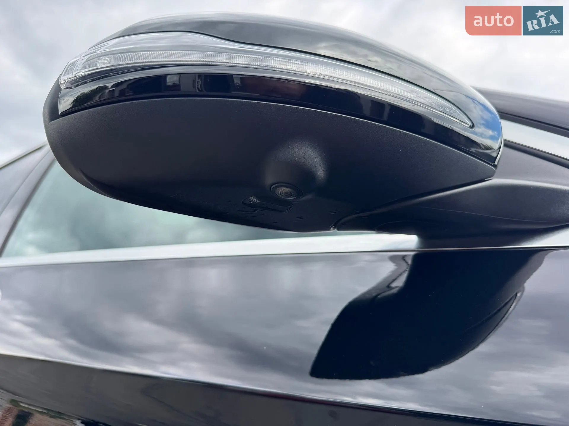 2021 Mercedes-Benz GLC - мініатюра 72