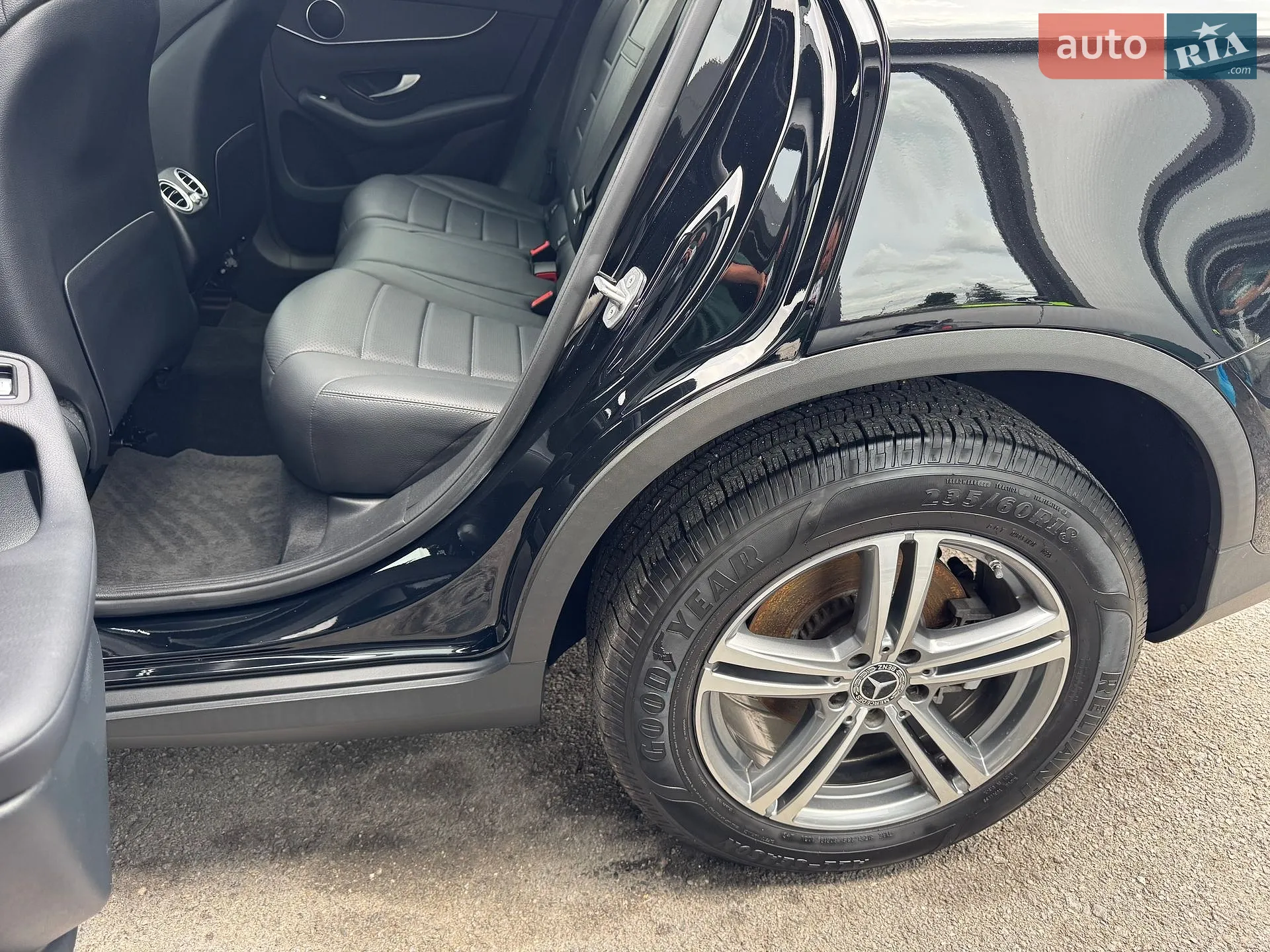 2021 Mercedes-Benz GLC - мініатюра 106
