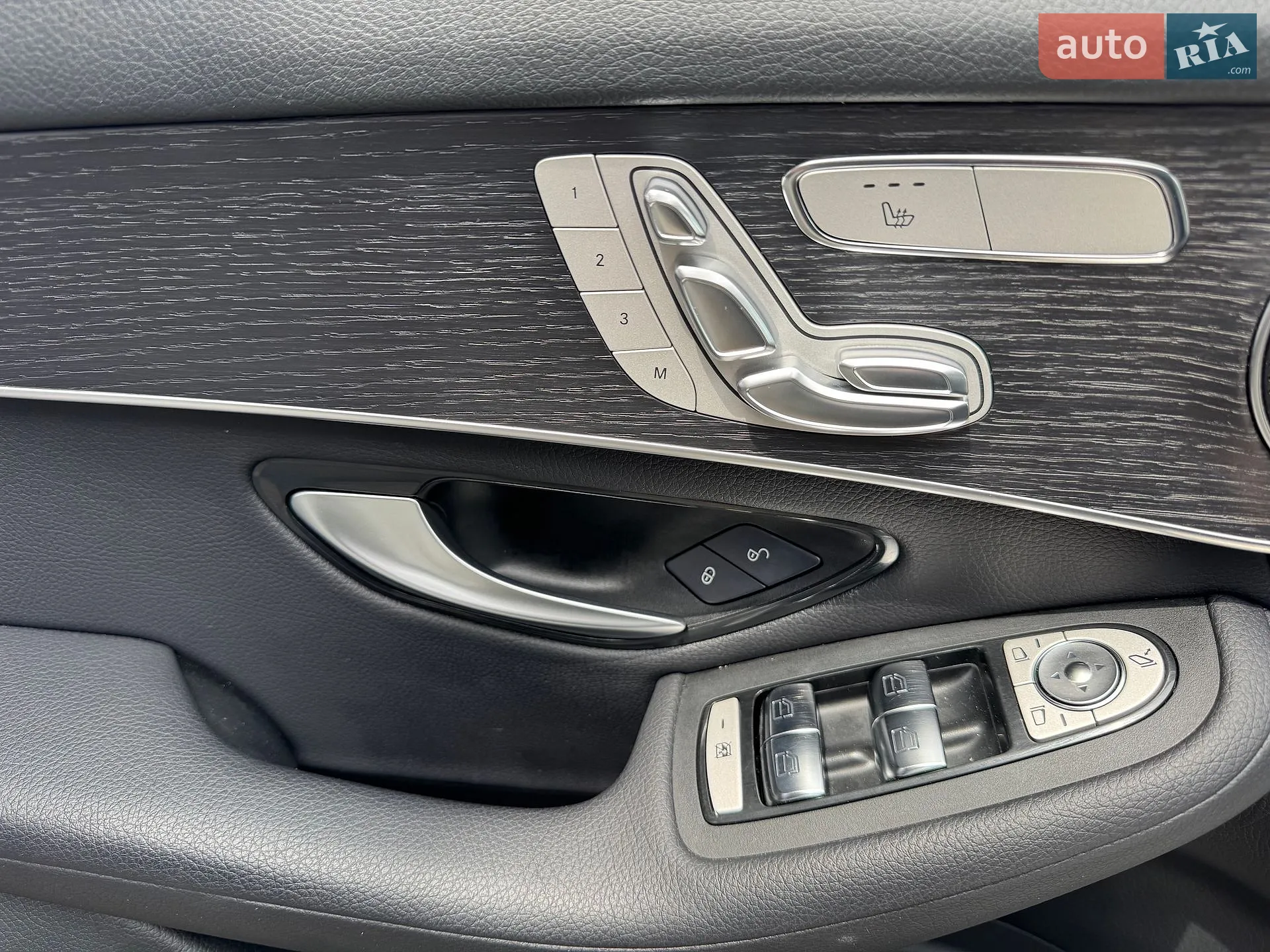 2021 Mercedes-Benz GLC - мініатюра 142