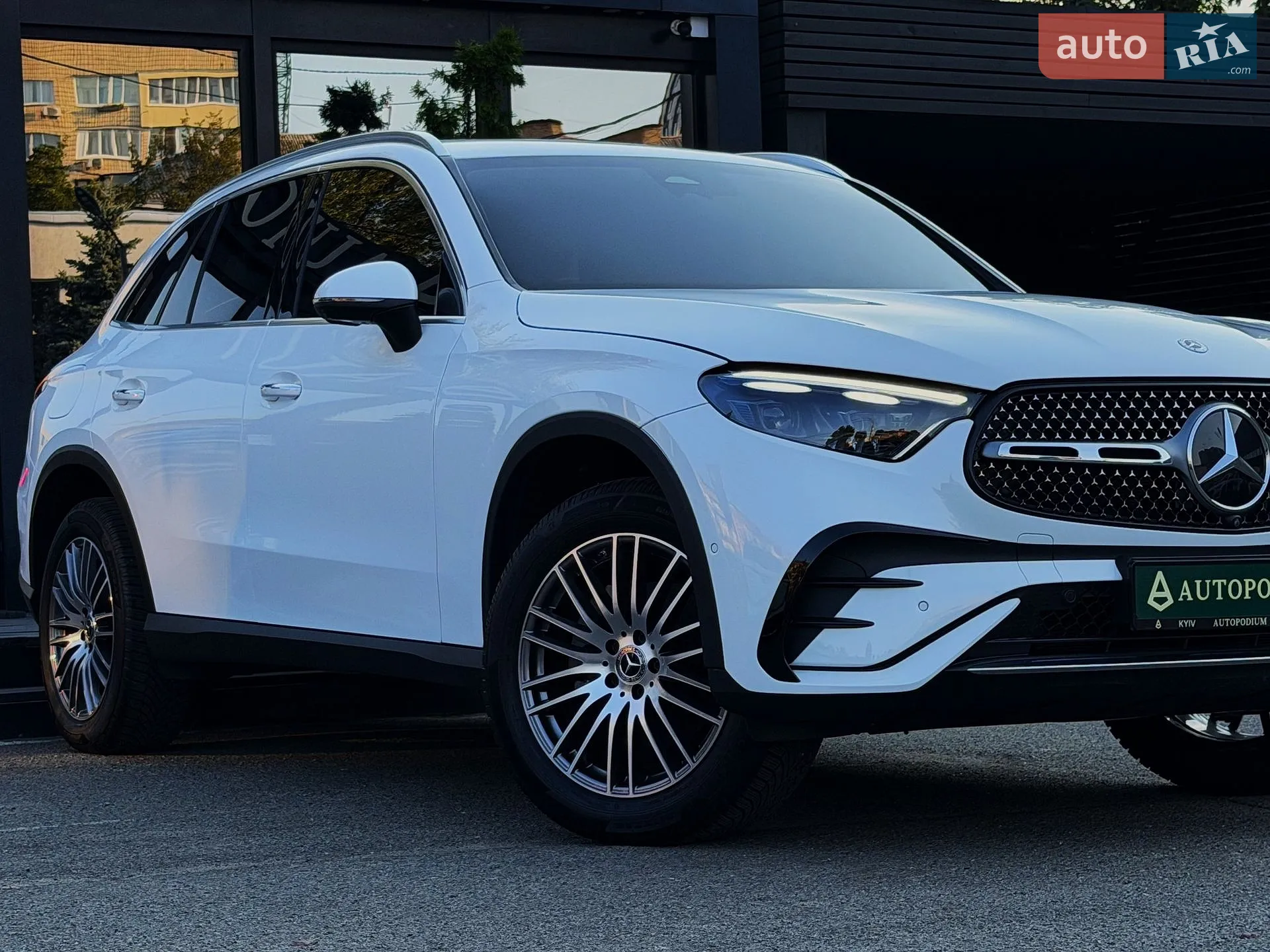 2024 Mercedes-Benz GLC - мініатюра 13