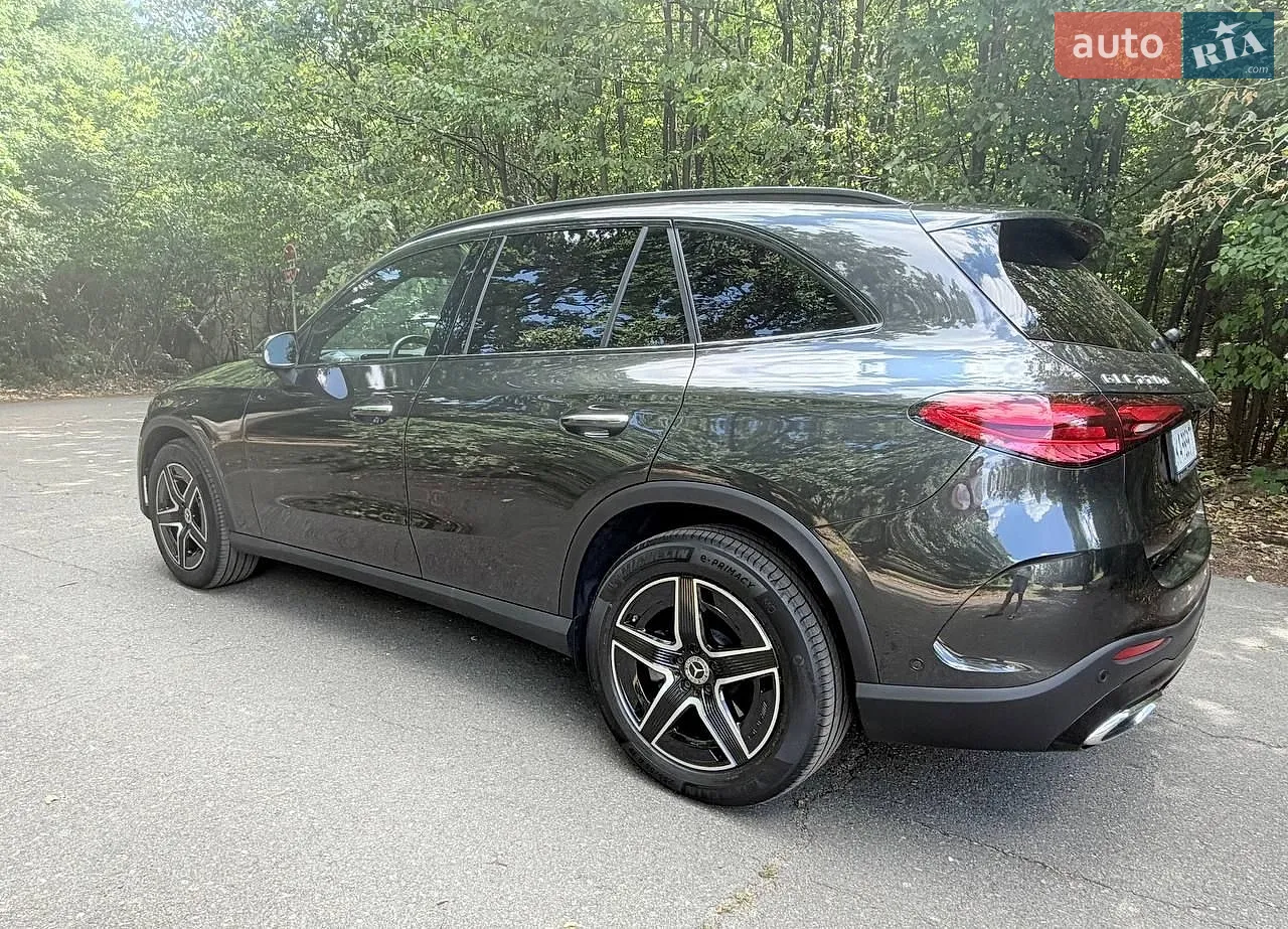 2025 Mercedes-Benz GLC - мініатюра 19