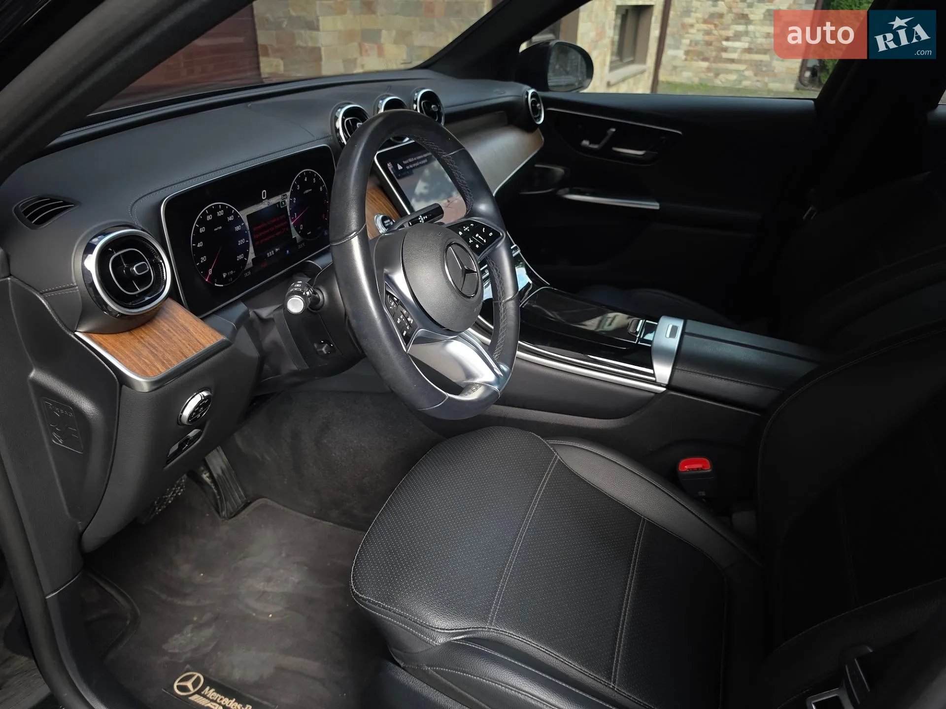 2023 Mercedes-Benz GLC - мініатюра 76