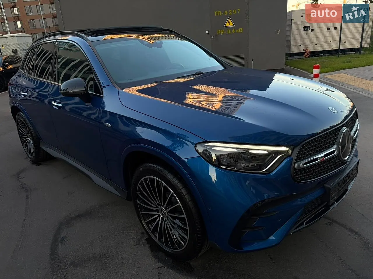 2025 Mercedes-Benz GLC - мініатюра 21