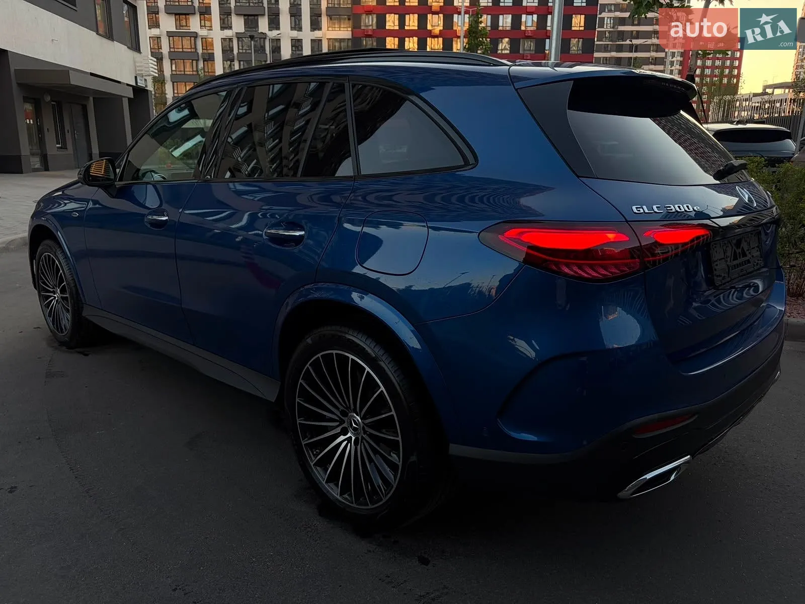2025 Mercedes-Benz GLC - мініатюра 72