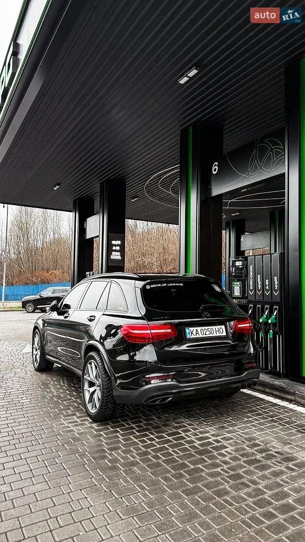 2016 Mercedes-Benz GLC - мініатюра 2