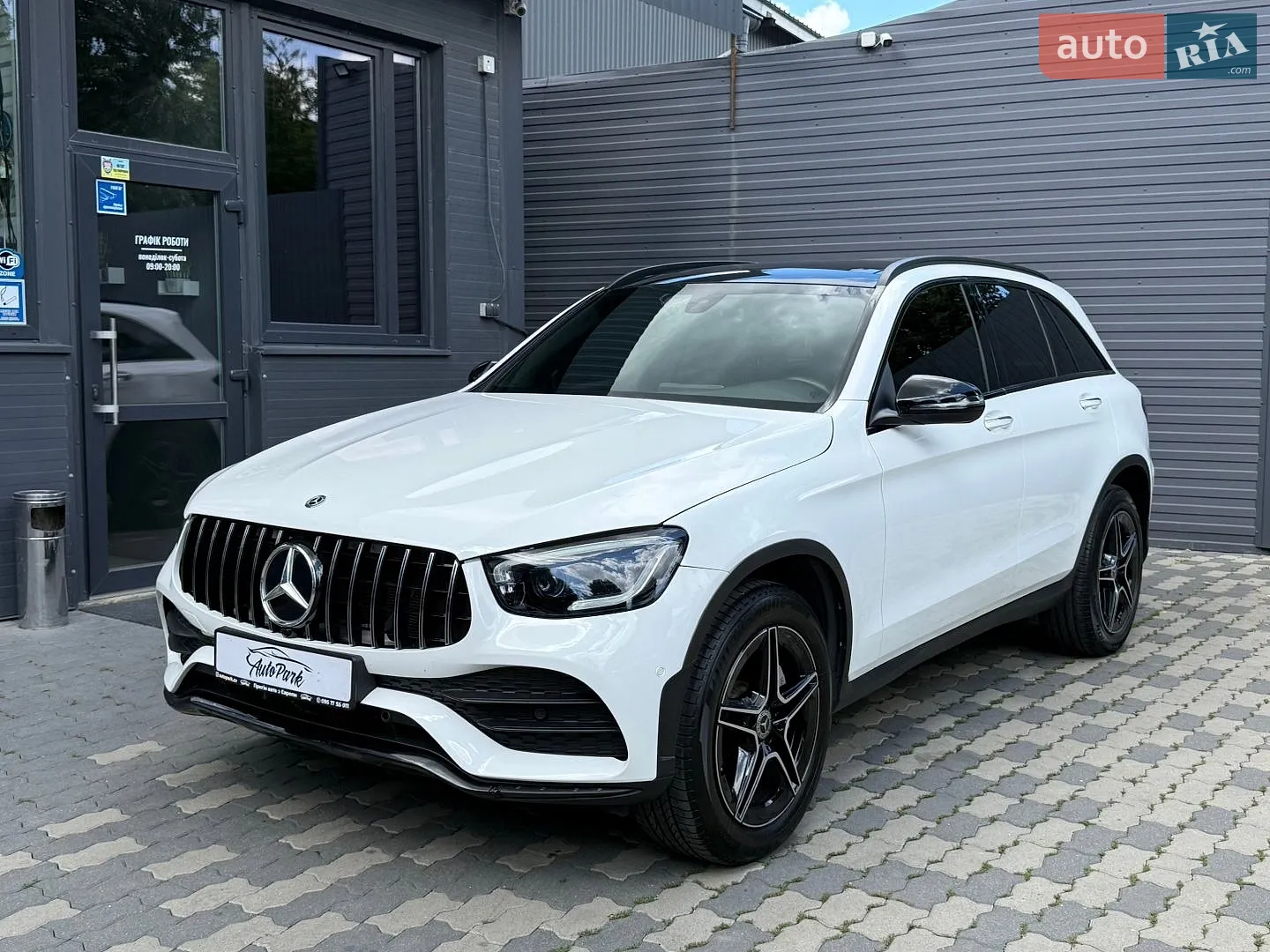 2019 Mercedes-Benz GLC - мініатюра 2
