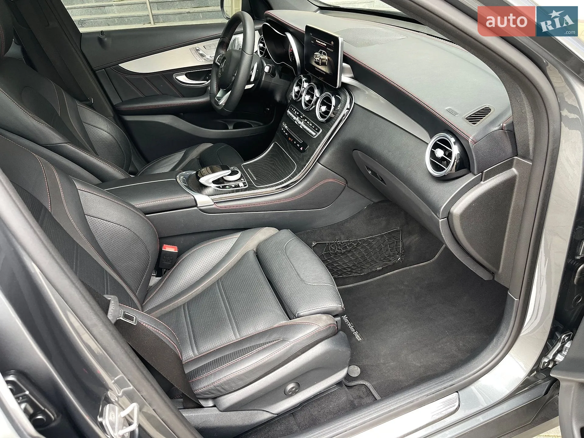 2017 Mercedes-Benz GLC - мініатюра 50