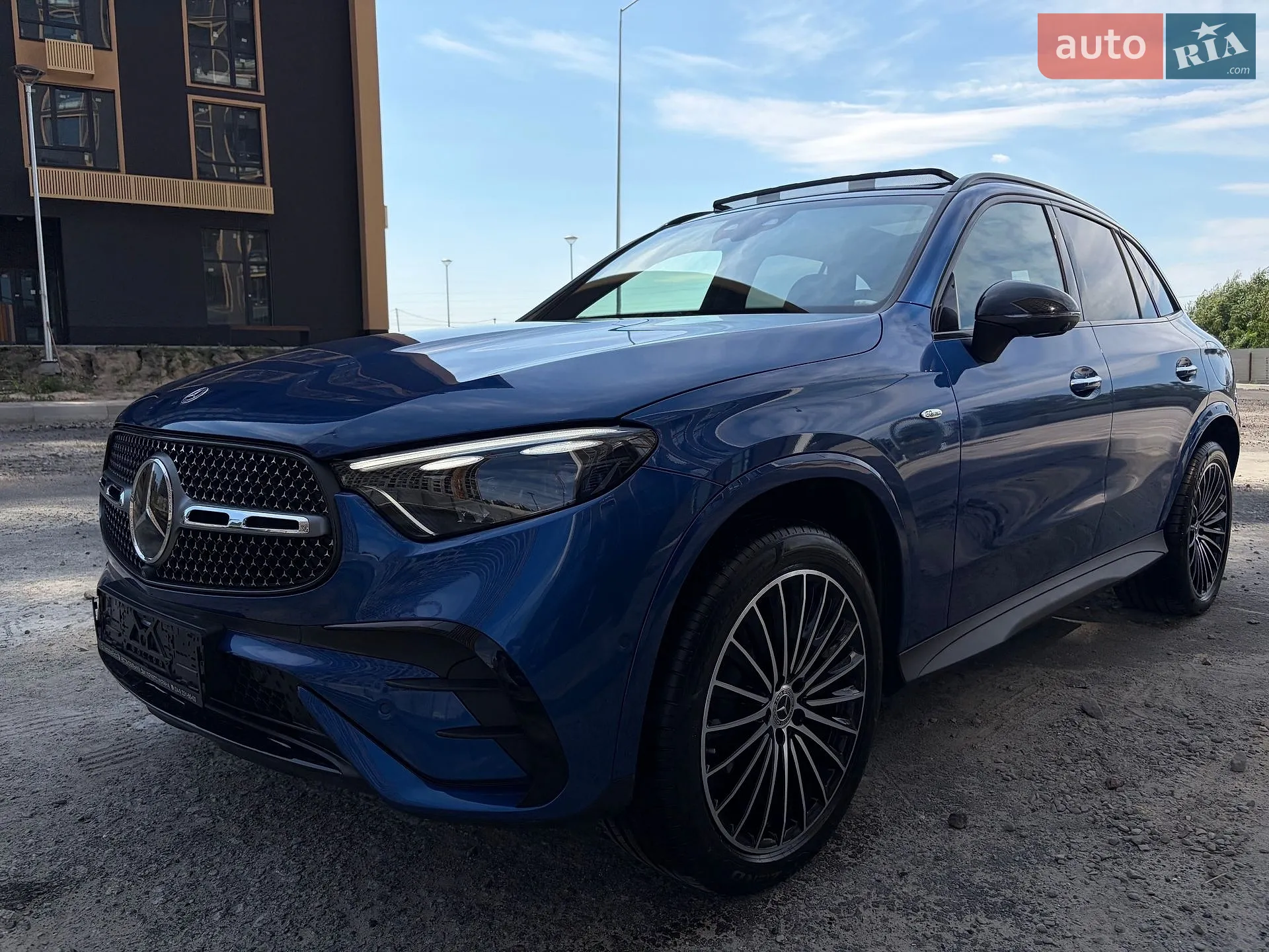 2025 Mercedes-Benz GLC - мініатюра 6