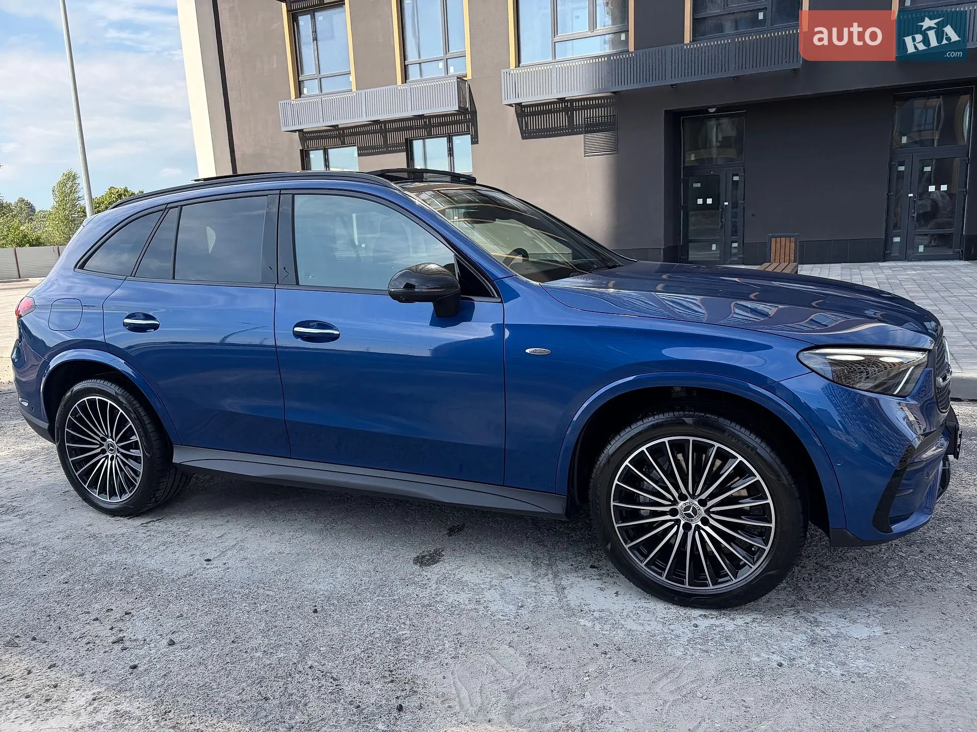2025 Mercedes-Benz GLC - мініатюра 19