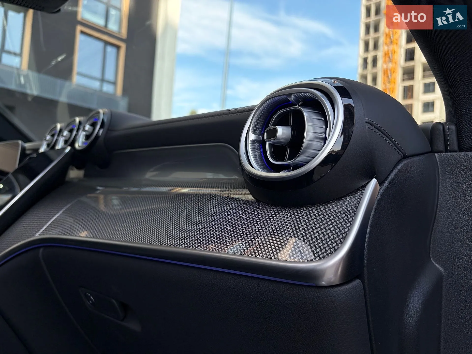 2025 Mercedes-Benz GLC - мініатюра 85
