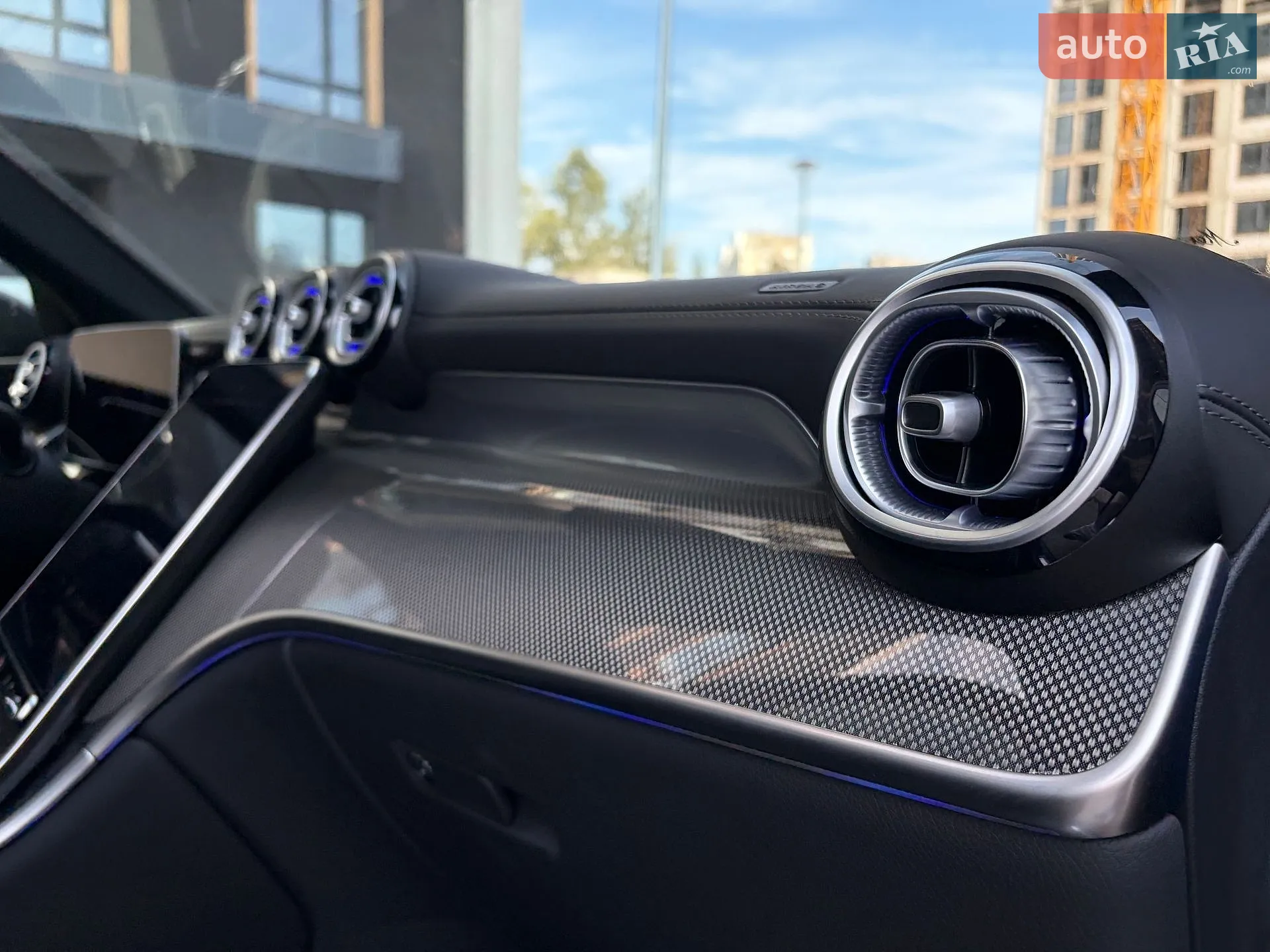 2025 Mercedes-Benz GLC - мініатюра 86