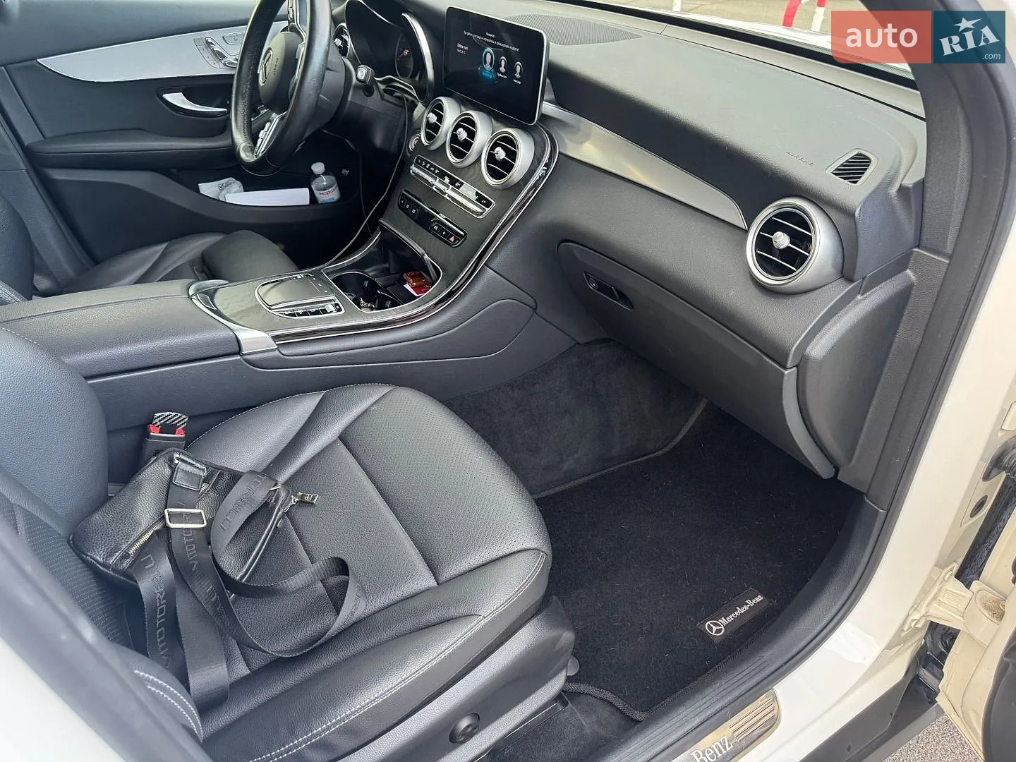 2021 Mercedes-Benz GLC - мініатюра 22