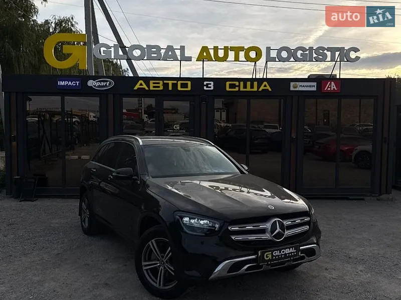 Mercedes-Benz GLC-Class 2021