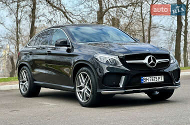 Позашляховик / Кросовер Mercedes-Benz GLE-Class Coupe 2015 в 