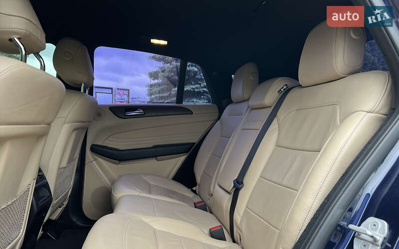 Позашляховик / Кросовер Mercedes-Benz GLE-Class Coupe 2016 в Львові фото 17 Позашляховик / Кросовер Mercedes-Benz GLE-Class Coupe 2016 в Львові