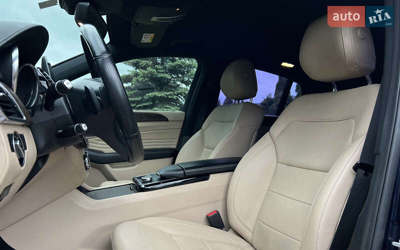 Позашляховик / Кросовер Mercedes-Benz GLE-Class Coupe 2016 в Львові фото 22 Позашляховик / Кросовер Mercedes-Benz GLE-Class Coupe 2016 в Львові