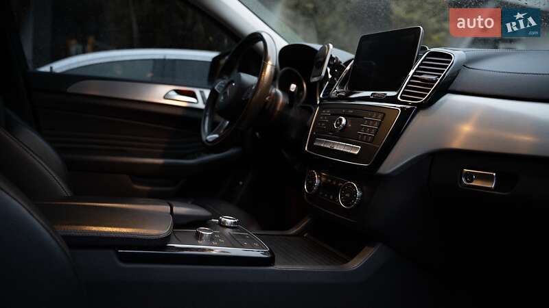 Внедорожник / Кроссовер Mercedes-Benz GLE-Class Coupe 2016 в Киеве