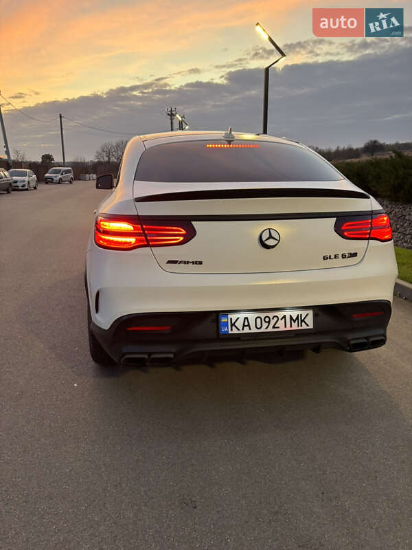 Позашляховик / Кросовер Mercedes-Benz GLE-Class Coupe 2019 в Хотові фото 14 Позашляховик / Кросовер Mercedes-Benz GLE-Class Coupe 2019 в Хотові