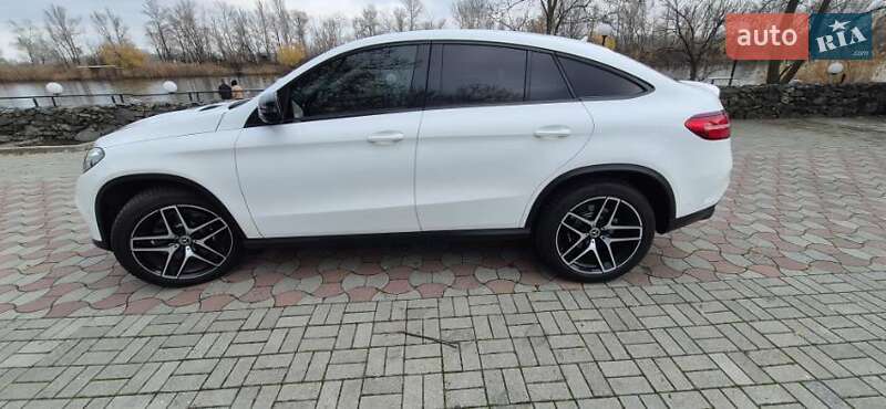 Позашляховик / Кросовер Mercedes-Benz GLE-Class Coupe 2017 в Дніпрі