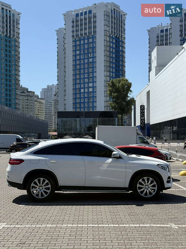 Позашляховик / Кросовер Mercedes-Benz GLE-Class Coupe 2016 в Одесі фото 4 Позашляховик / Кросовер Mercedes-Benz GLE-Class Coupe 2016 в Одесі