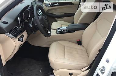 Позашляховик / Кросовер Mercedes-Benz GLE-Class 2016 в 