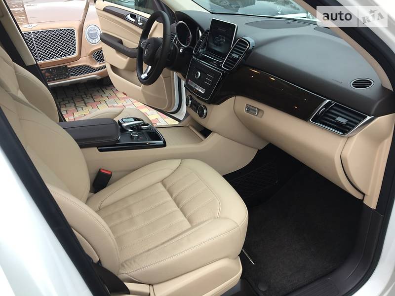 Внедорожник / Кроссовер Mercedes-Benz GLE-Class 2016 в Киеве