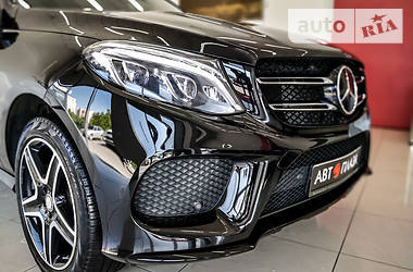 Позашляховик / Кросовер Mercedes-Benz GLE-Class 2016 в 