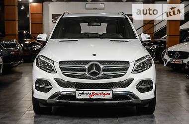 Позашляховик / Кросовер Mercedes-Benz GLE-Class 2017 в 
