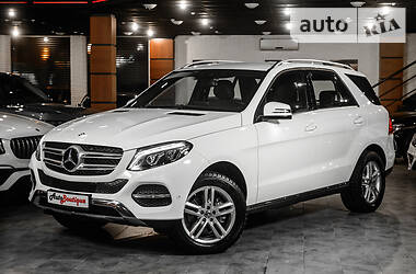 Позашляховик / Кросовер Mercedes-Benz GLE-Class 2017 в 