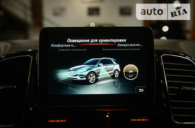 Позашляховик / Кросовер Mercedes-Benz GLE-Class 2017 в 