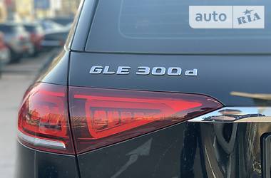 Позашляховик / Кросовер Mercedes-Benz GLE-Class 2019 в 