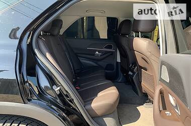 Позашляховик / Кросовер Mercedes-Benz GLE-Class 2019 в 