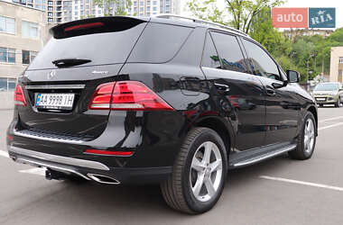 Внедорожник / Кроссовер Mercedes-Benz GLE-Class 2016 в 