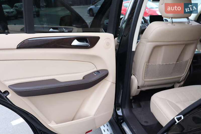 Внедорожник / Кроссовер Mercedes-Benz GLE-Class 2016 в Киеве