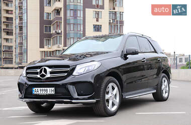 Внедорожник / Кроссовер Mercedes-Benz GLE-Class 2016 в 