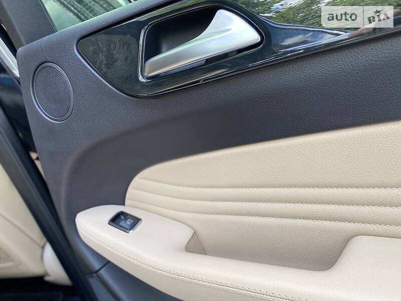 Позашляховик / Кросовер Mercedes-Benz GLE-Class 2016 в Києві