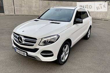 Позашляховик / Кросовер Mercedes-Benz GLE-Class 2018 в 