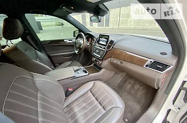 Позашляховик / Кросовер Mercedes-Benz GLE-Class 2018 в 