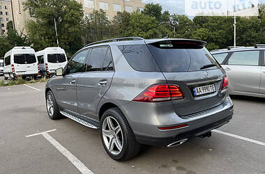 Позашляховик / Кросовер Mercedes-Benz GLE-Class 2016 в Києві