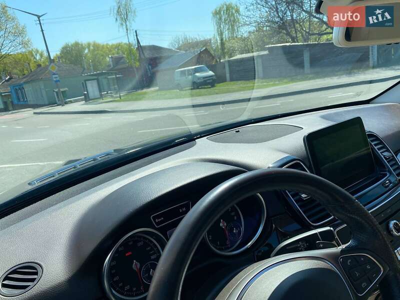 Внедорожник / Кроссовер Mercedes-Benz GLE-Class 2016 в Чернигове