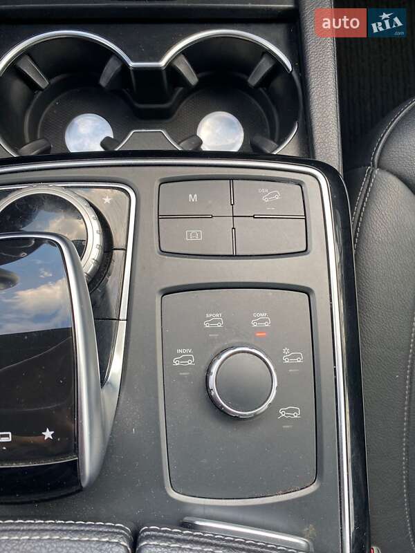 Внедорожник / Кроссовер Mercedes-Benz GLE-Class 2015 в Ужгороде фото 16 Внедорожник / Кроссовер Mercedes-Benz GLE-Class 2015 в Ужгороде